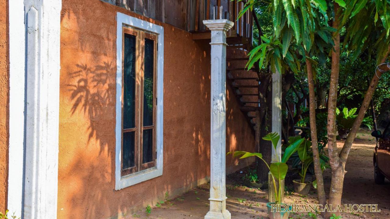 Pidurangala Hostel 锡吉里亚 外观 照片